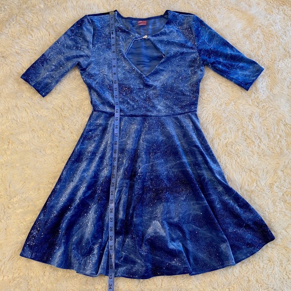 American Apparel • Shiny Velvet Keyhole Dress - Picture 12 of 12
